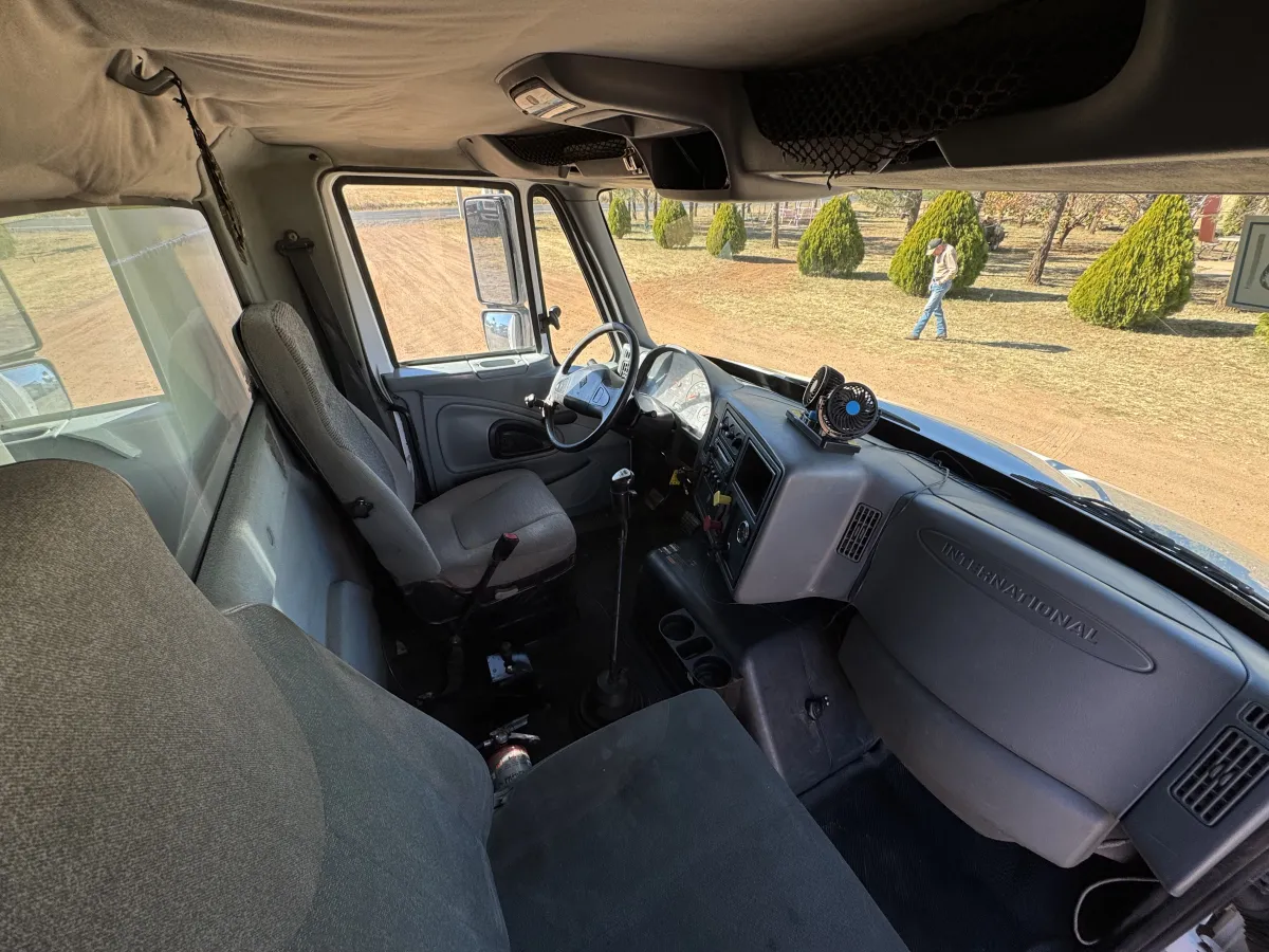 Internacional TranStar 8600 - Acorazado - 14 Metros 2006 - Motor Cummins - 613,966 millas - en venta Chihuahua