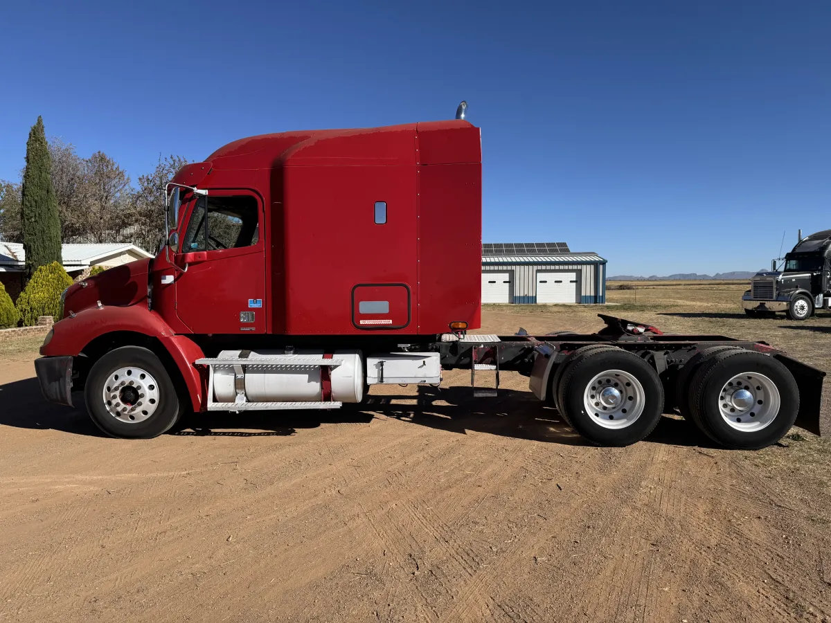 Freightliner Columbia 112 2004 - Motor Caterpillar - 964,055 millas - en venta Chihuahua