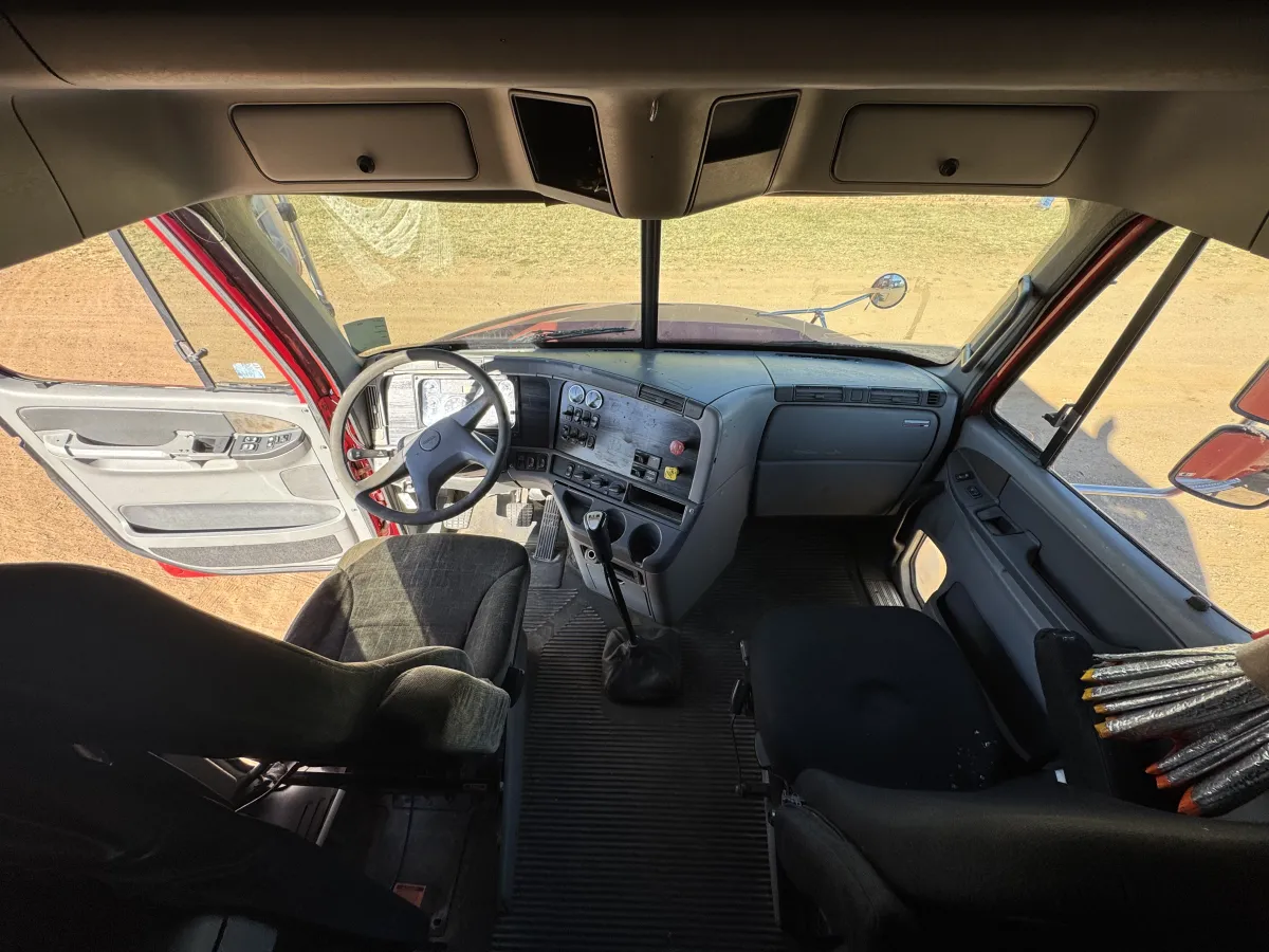 Freightliner Columbia 112 2004 - Motor Caterpillar - 964,055 millas - en venta Chihuahua