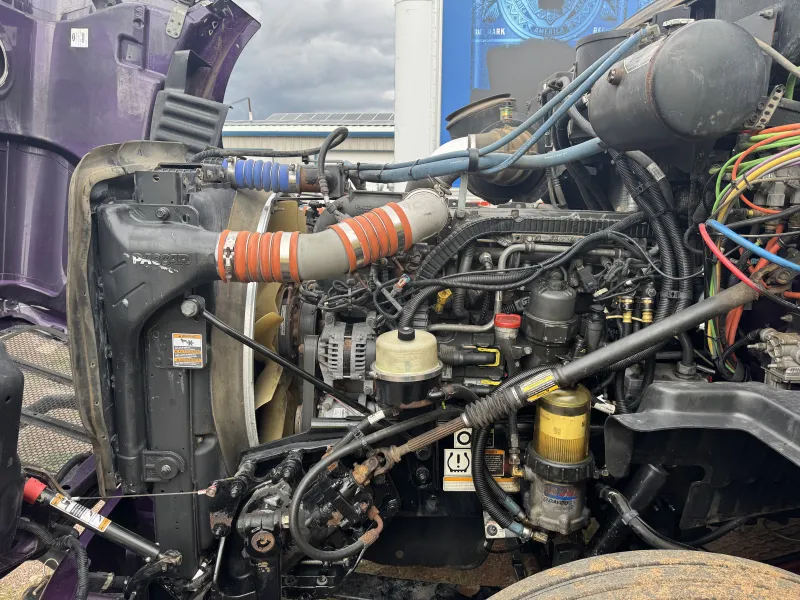 Peterbilt 587 2014 - Motor Paccar - 810,266 millas - foto 16 - en venta Chihuahua