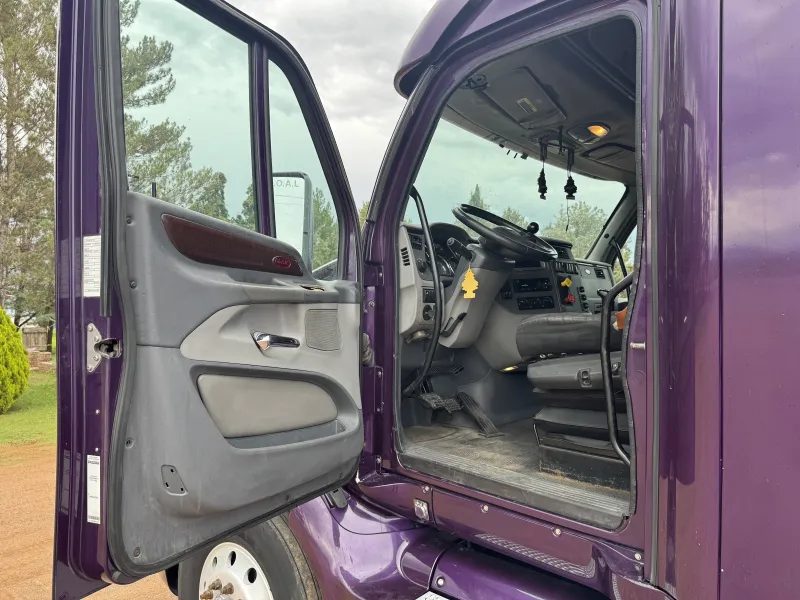 Peterbilt 587 2014 - Motor Paccar - 810,266 millas - foto 9 - en venta Chihuahua