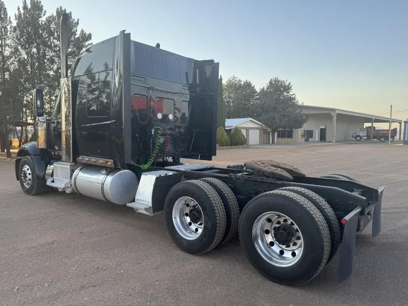 International Lonestar 2016 - Motor Cummins - 582,736 millas - foto 5 - en venta Chihuahua