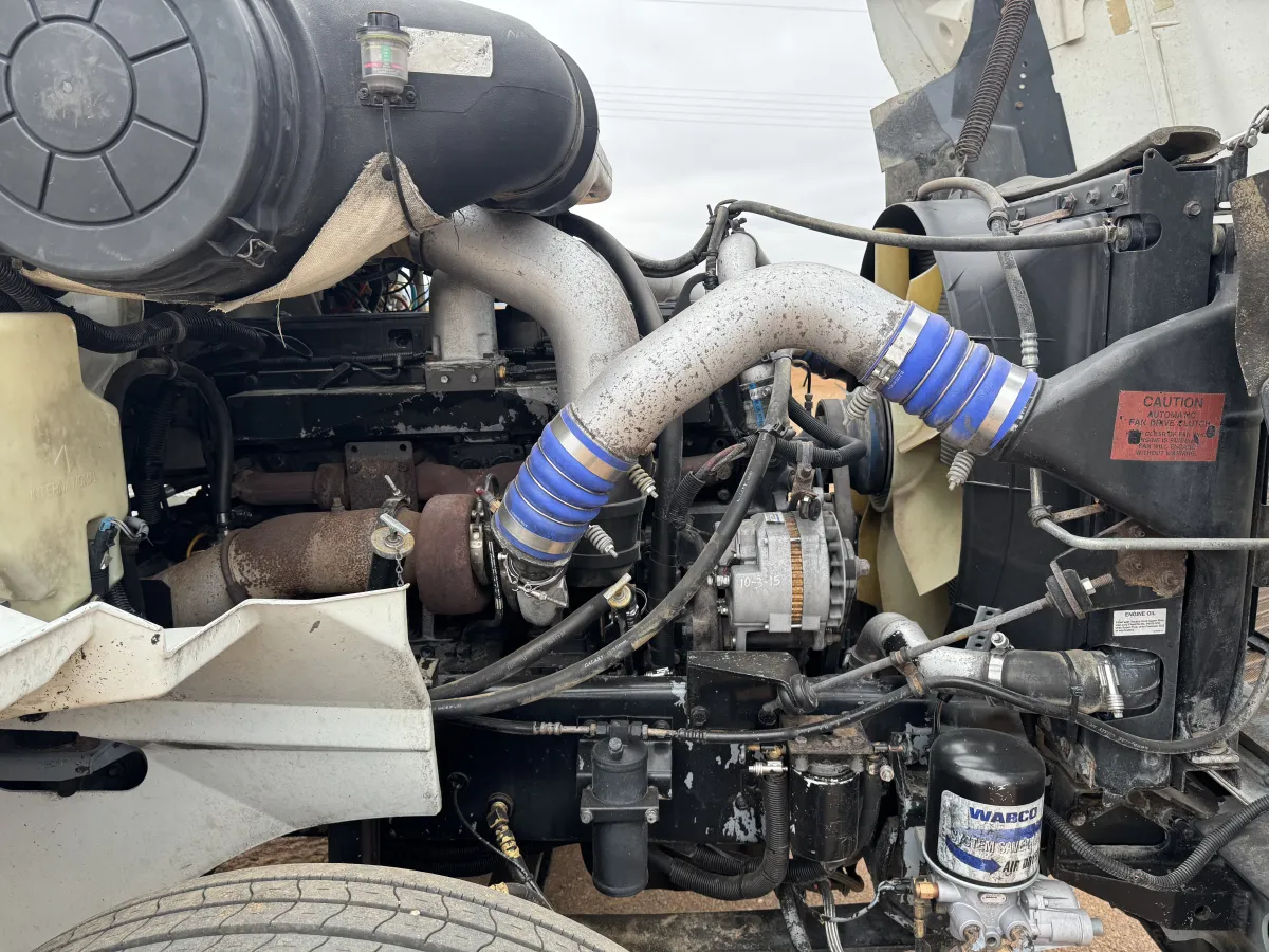 International 9400i 2002 - Motor Cummins - 853,738 millas - en venta Chihuahua