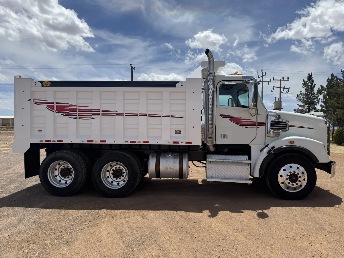 Freightliner 122SD Coronado 2016 - Motor Detroit - en venta Chihuahua