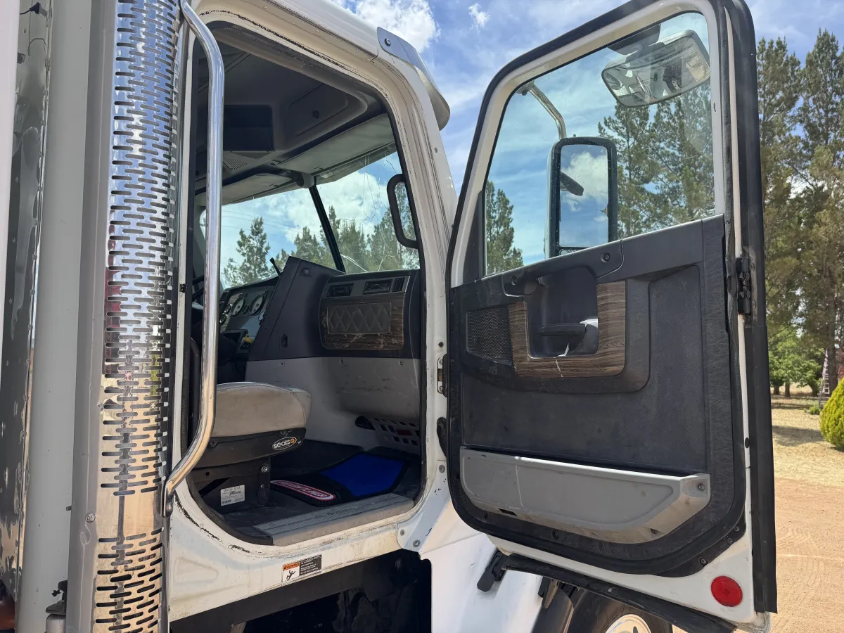 Freightliner 122SD Coronado 2016 - Motor Detroit - en venta Chihuahua