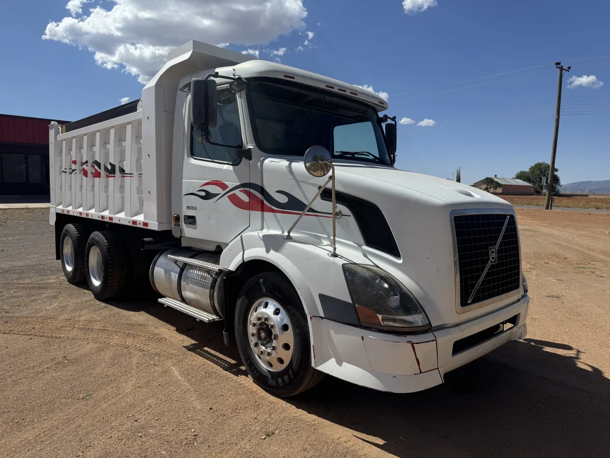 Volvo 2006 - Motor Volvo - 1,605,563 millas - en venta Chihuahua