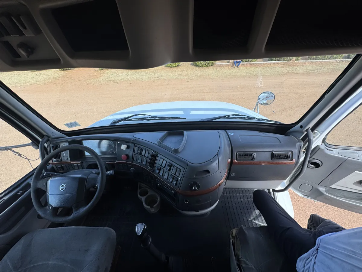 Volvo 2006 - Motor Volvo - 1,605,563 millas - en venta Chihuahua