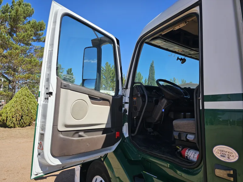 Volvo VNL 7m3 Acorazado Muelles 2016 - Motor Cummins - 964,170 millas - foto 14 - en venta Chihuahua