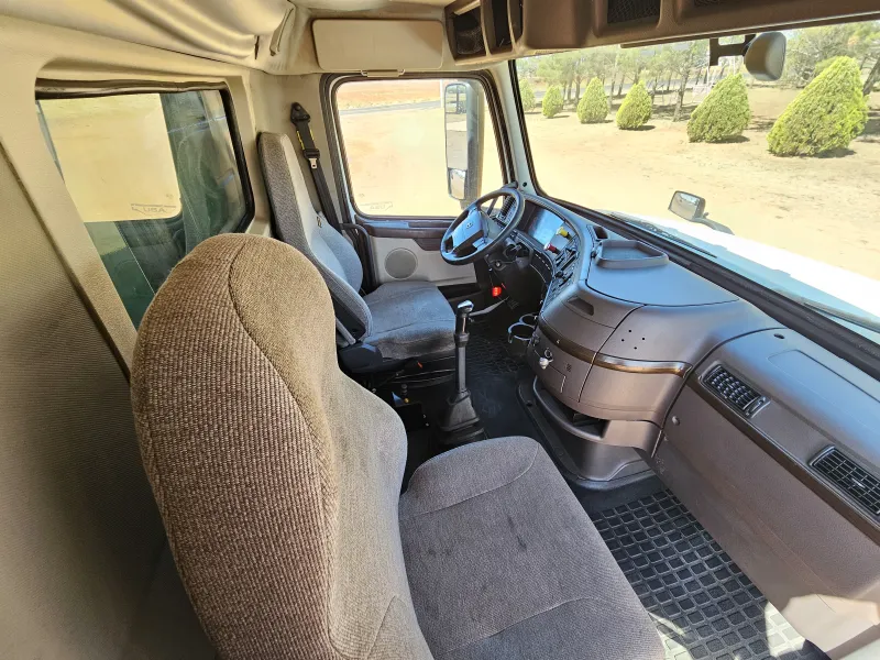 Volvo VNL 7m3 Acorazado Muelles 2016 - Motor Cummins - 964,170 millas - foto 18 - en venta Chihuahua