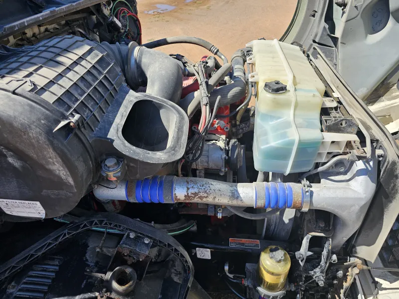 Volvo VNL 7m3 Acorazado Muelles 2016 - Motor Cummins - 964,170 millas - foto 23 - en venta Chihuahua