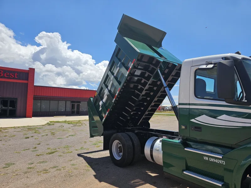 Volvo VNL 7m3 Acorazado Muelles 2016 - Motor Cummins - 784,340 millas - foto 12 - en venta Chihuahua