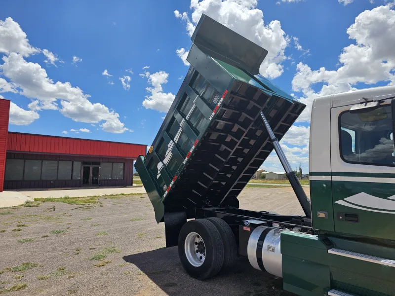 Volvo VNL 7m3 Acorazado Muelles 2013 - Motor Cummins - 640,309 millas - foto 12 - en venta Chihuahua